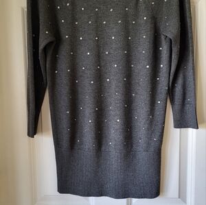 Grey sweater with silver beads